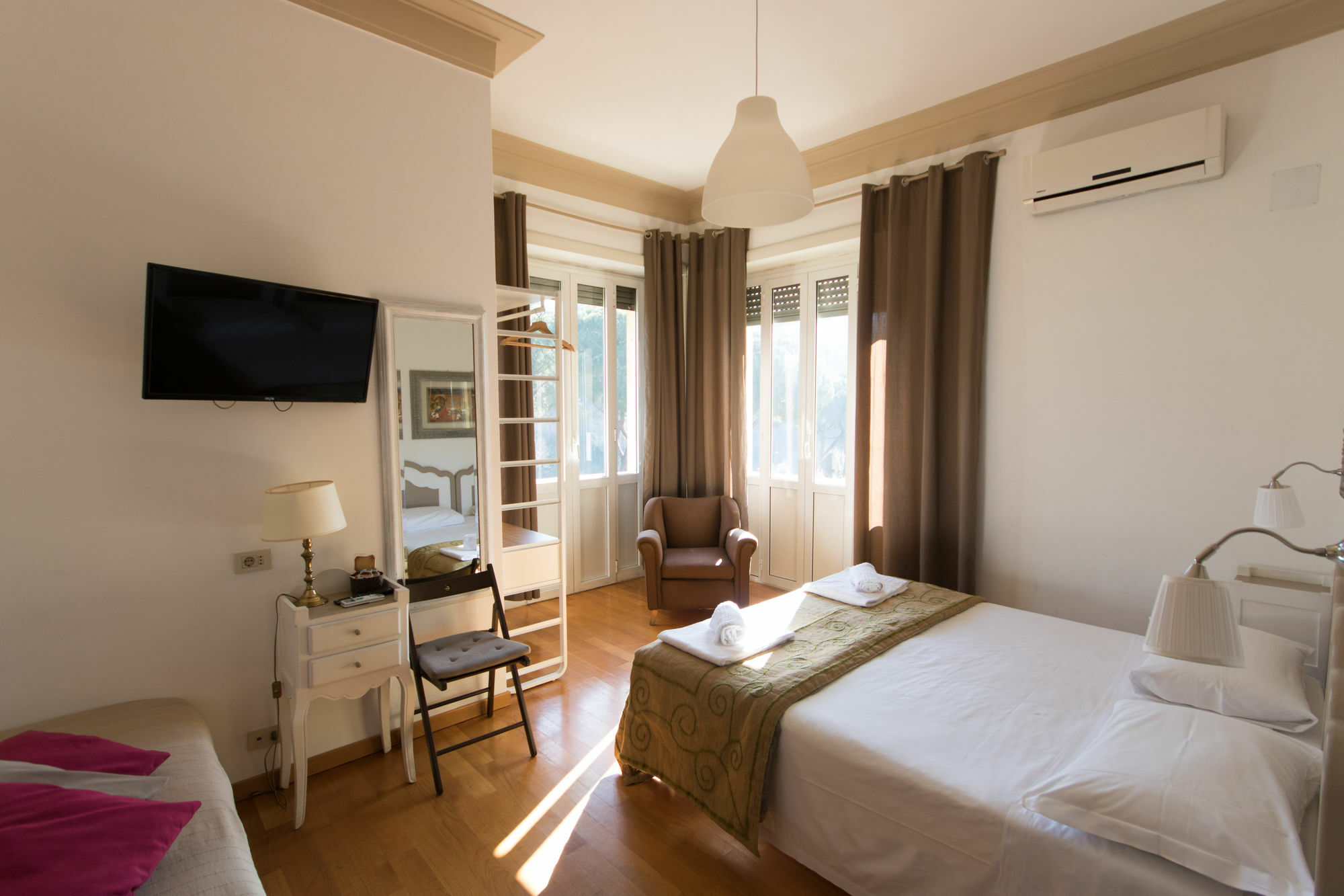 Le Suites Di Tevere Home Rome Buitenkant foto